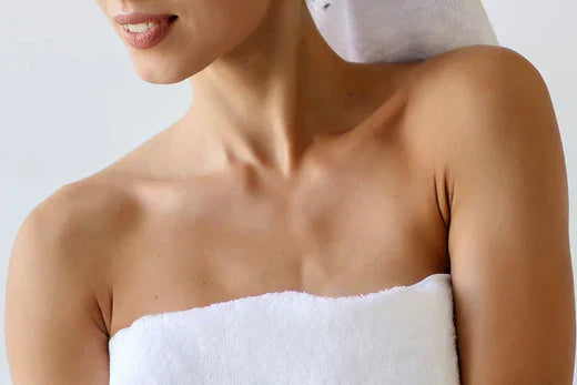 Cómo cuidar la piel del cuello y el escote